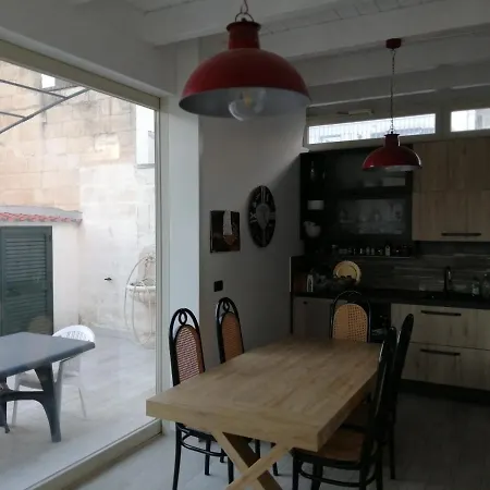 Casa Lauretta - Terrazza - Garage Wifi E Bici Gratuite * Lecce
