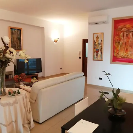 Casa Lauretta - Terrazza - Garage Wifi E Bici Gratuite Holiday home Lecce