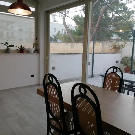 Casa Lauretta - Terrazza - Garage Wifi E Bici Gratuite