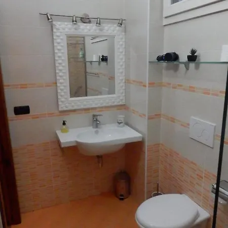 펜션 Casa Lauretta - Terrazza Con Idromassaggio - Garage Wifi E Bici Gratuite