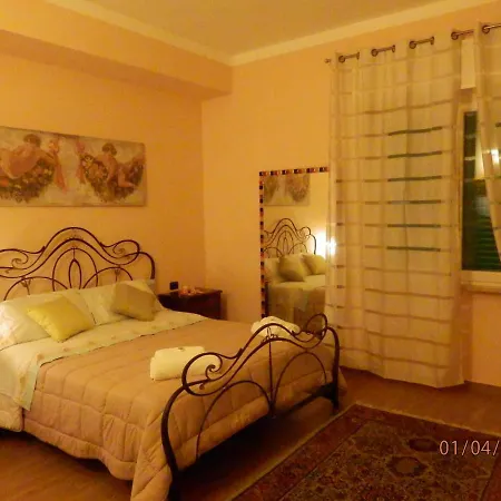 펜션 Casa Lauretta - Terrazza Con Idromassaggio - Garage Wifi E Bici Gratuite