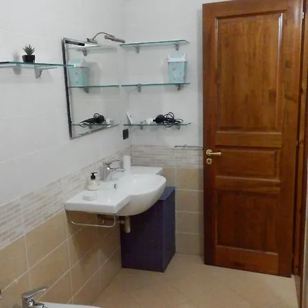 Casa Lauretta - Terrazza - Garage Wifi E Bici Gratuite * Lecce
