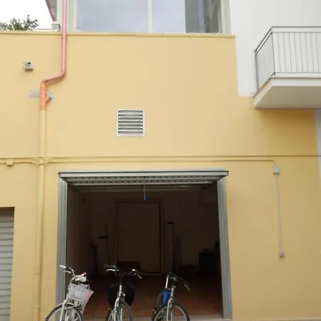 Casa Lauretta - Terrazza - Garage Wifi E Bici Gratuite