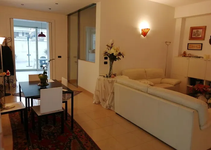 Casa Lauretta - Terrazza Con Idromassaggio - Garage Wifi E Bici Gratuite Feriehus Lecce