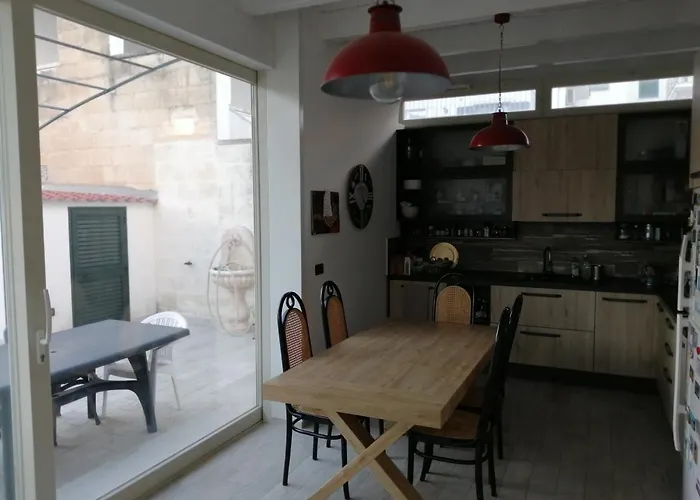 Semesterbostad Casa Lauretta - Terrazza Con Idromassaggio - Garage Wifi E Bici Gratuite