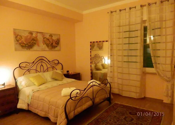 Semesterbostad Casa Lauretta - Terrazza Con Idromassaggio - Garage Wifi E Bici Gratuite