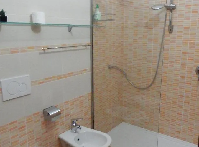 Casa Lauretta - Terrazza Con Idromassaggio - Garage Wifi E Bici Gratuite Semesterbostad Lecce