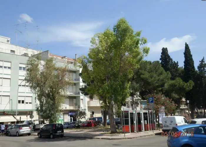 Semesterbostad Casa Lauretta - Terrazza Con Idromassaggio - Garage Wifi E Bici Gratuite Lecce